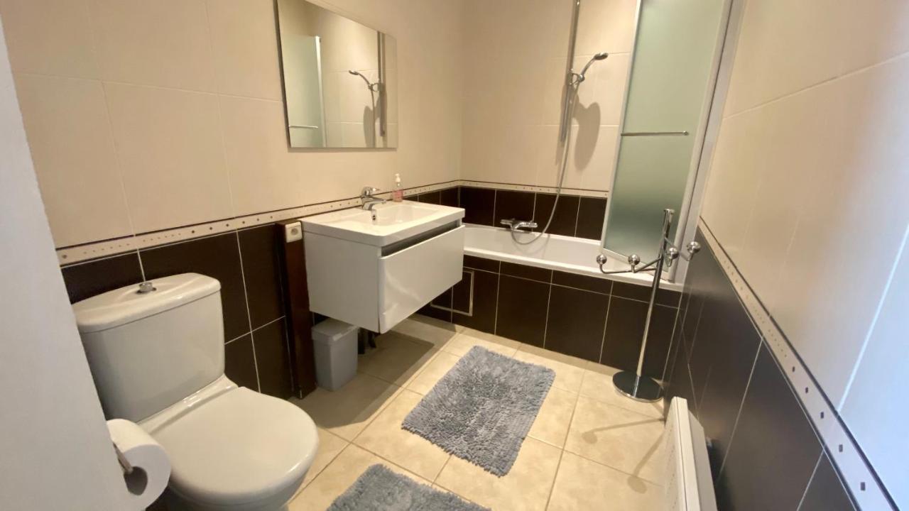 Deluxe Apartment With Shared Pool ออสเทนด์ ภายนอก รูปภาพ